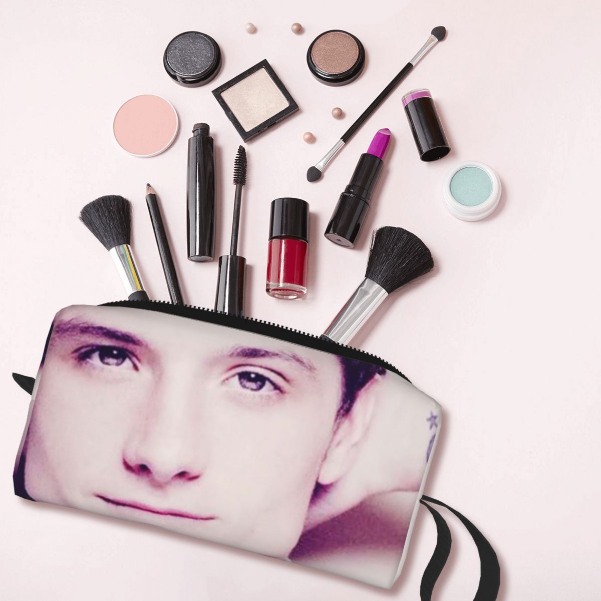 Josh Hutcherson Whistle Meme S – Beauty Makeup Songs recenzja i cena